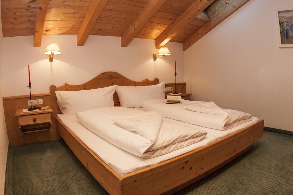 Haus Lenz Apartment Serfaus Phòng bức ảnh
